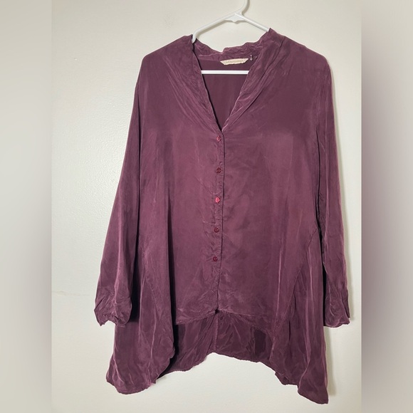 soft surroundings Blouse Sz L Purple Soft Button Front FLAW Missing Bottom Butto - Picture 1 of 10